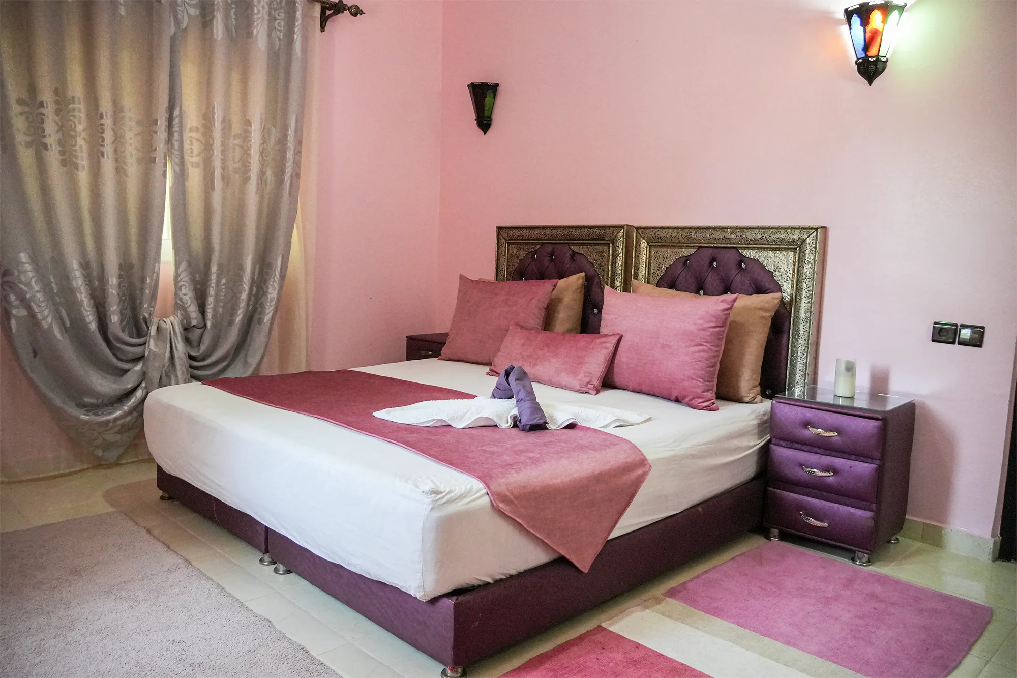 Villa Jenane Rabia — Chambre rose